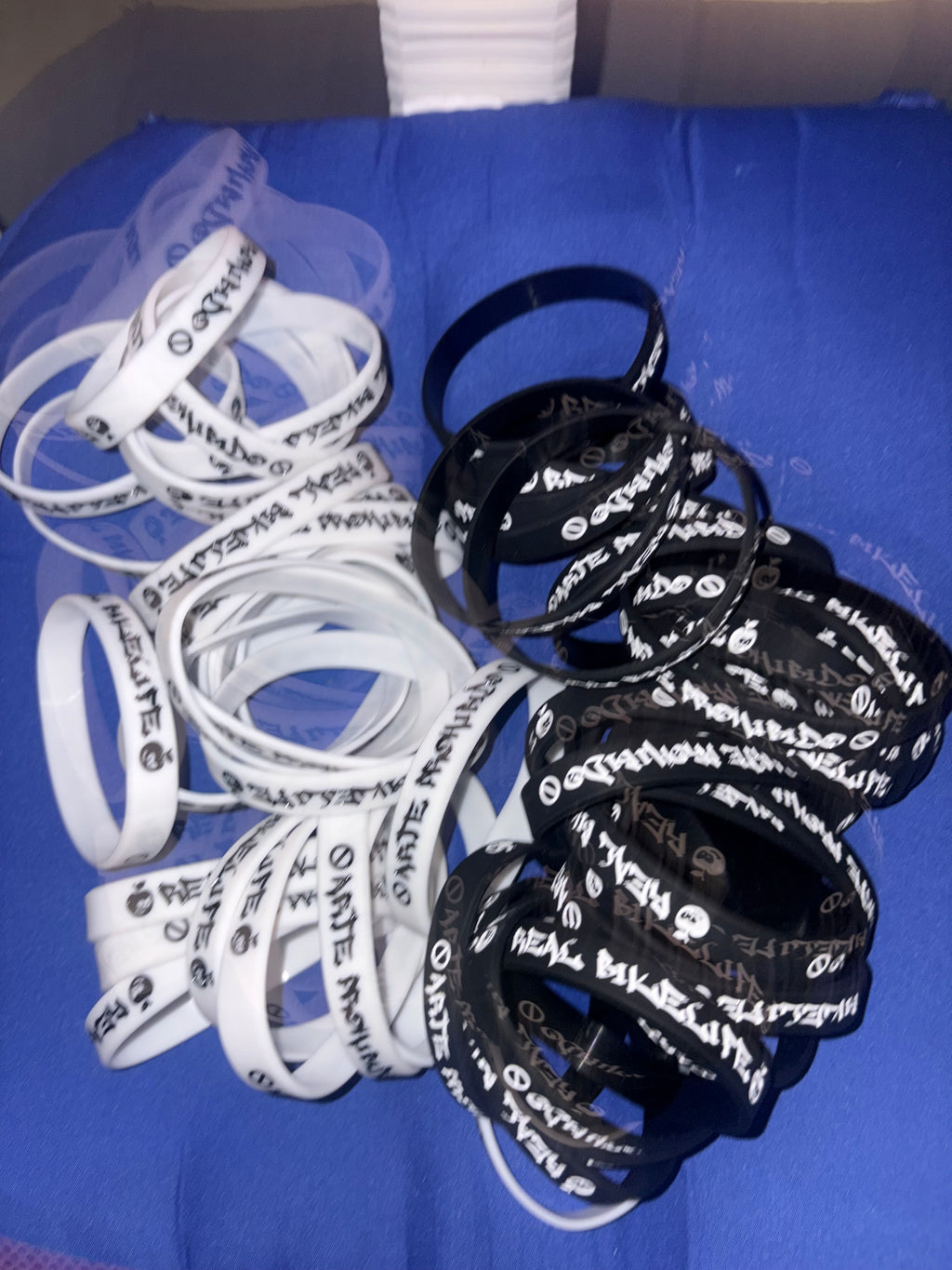 Pulsera ARTEPRØHIBIDO
